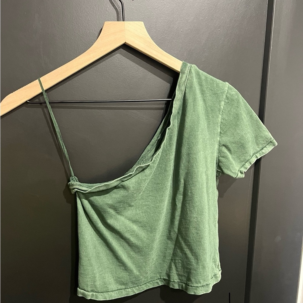 American eagle one shoulder so cute for summer cropped